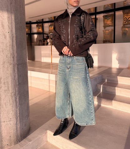 Wide-Leg Midi Jeans