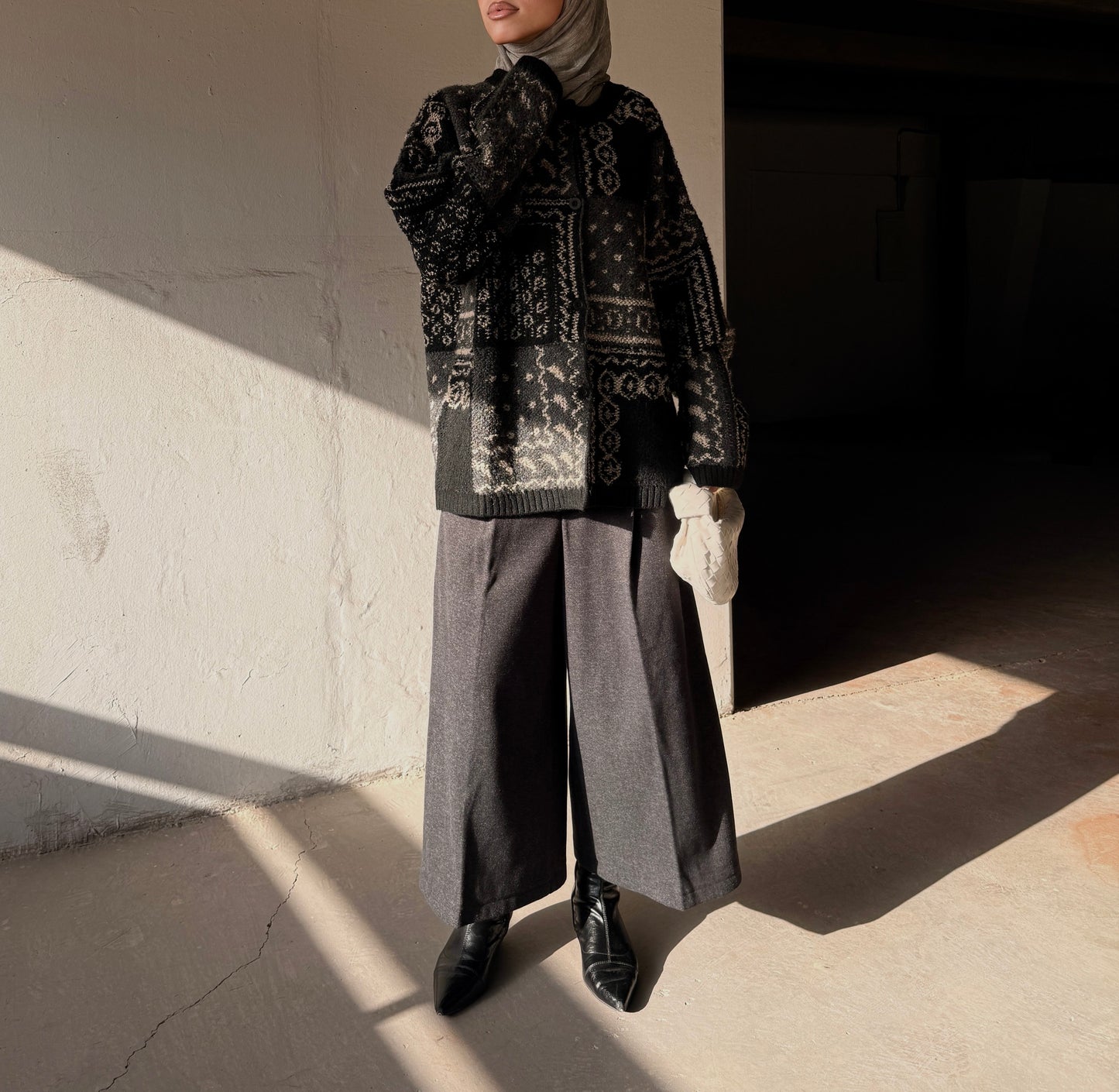 Wide-Leg Midi Culottes with belt