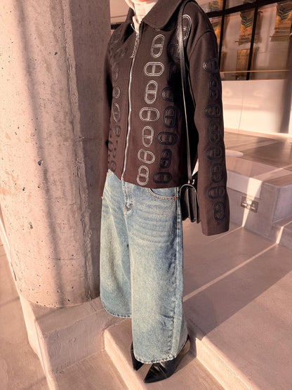 Wide-Leg Midi Jeans