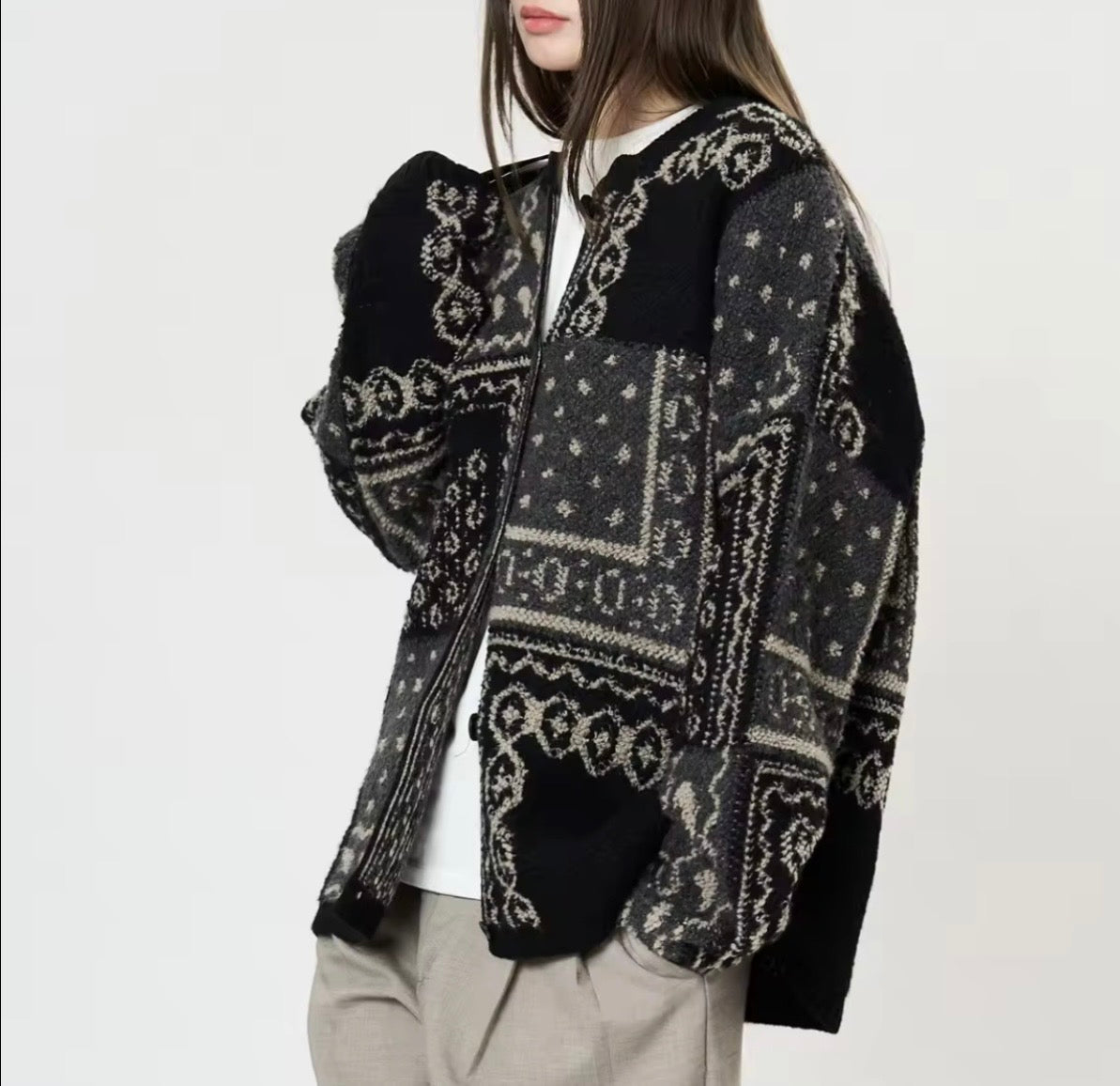 Thick wool knitted cardigan