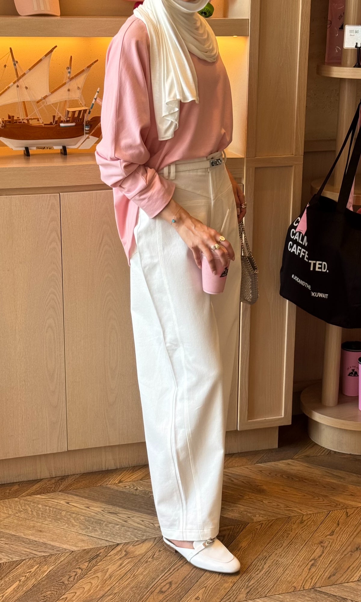 Wide leg pants