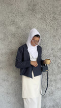 Cropped check pattern jacket 21 inches navy blue color