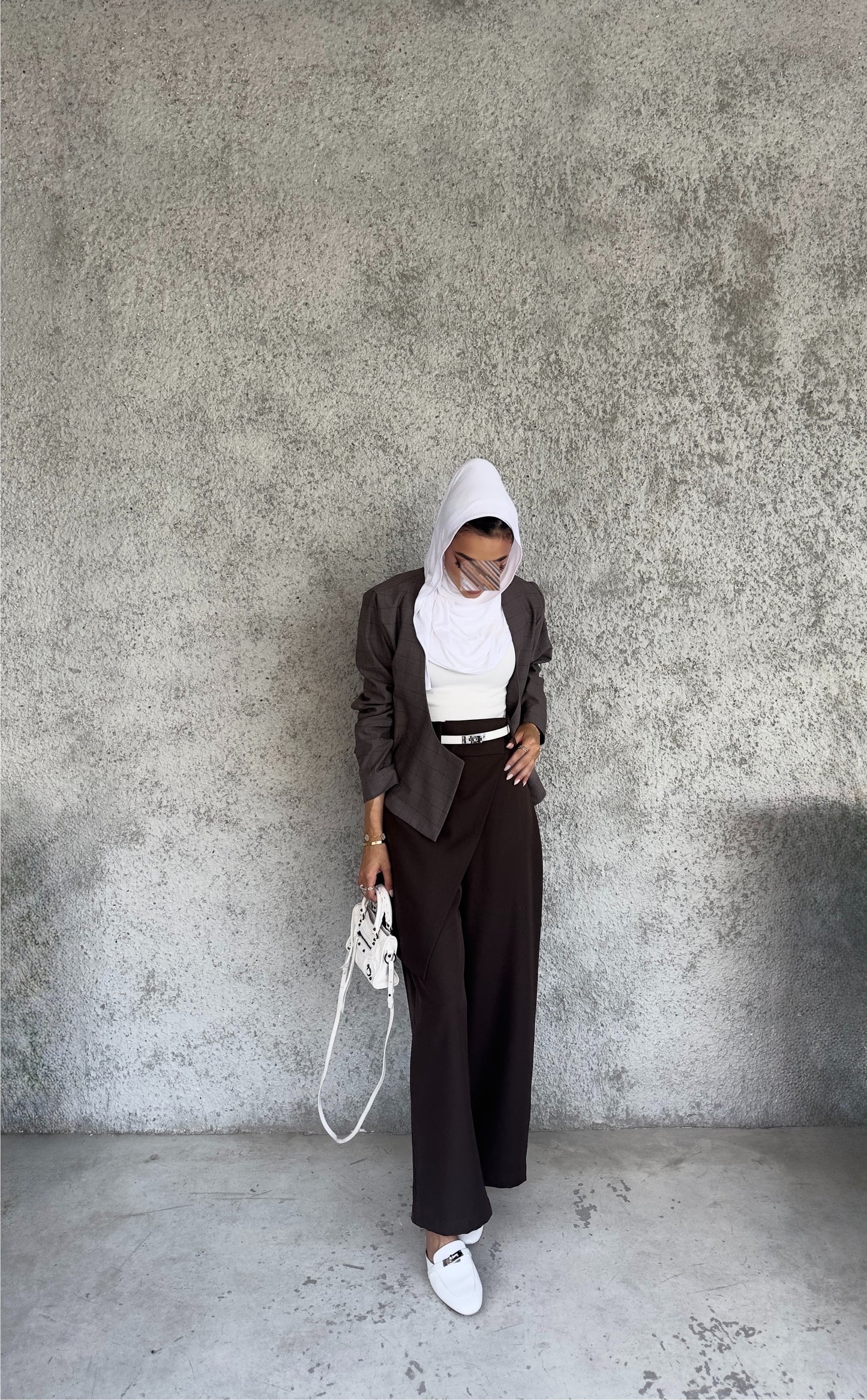 Wrapped front trousers brown color