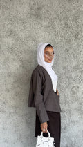 Cropped check pattern jacket 21 inches brown color