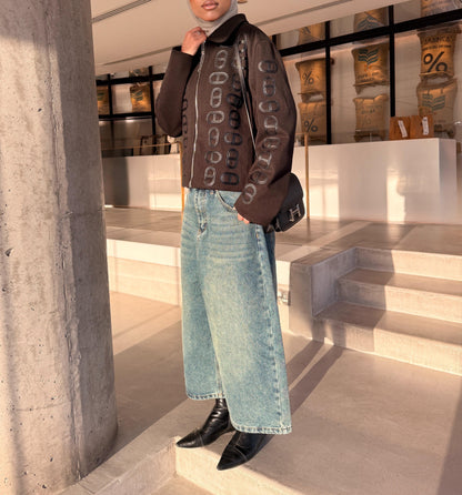 Wide-Leg Midi Jeans