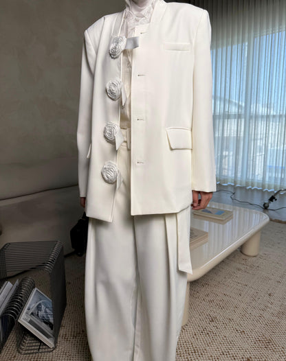 Ivory Bloom Suit 
3 pcs set
